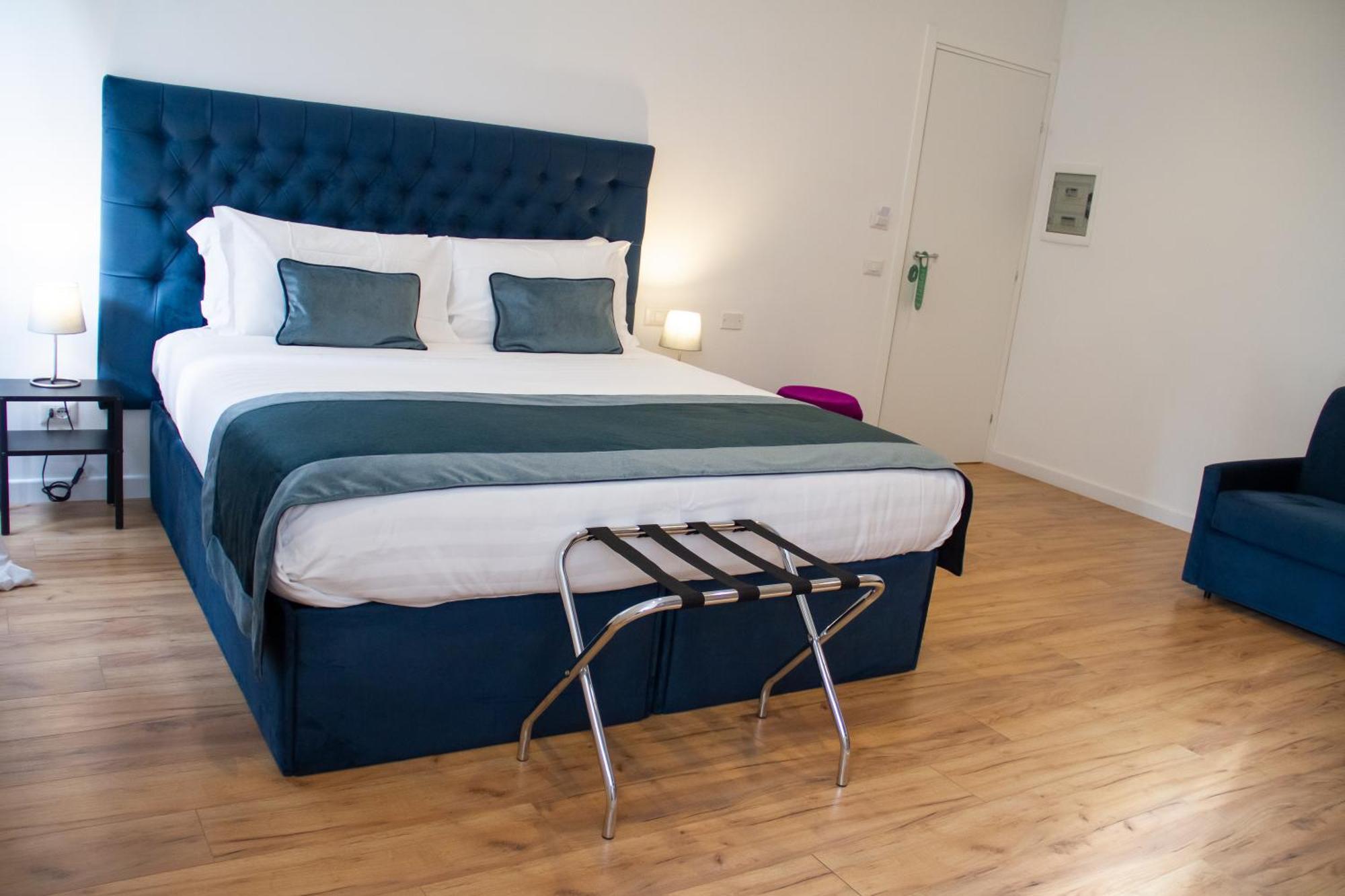 Maison d'hôtes At St. Peter Rooms&apartment